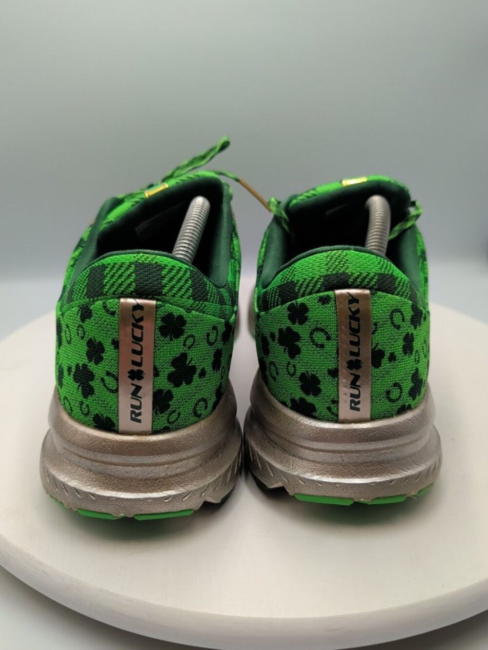 Brooks Mens Launch 6 "Run Lucky" US 10.5 Clovers Gold Green Running Gym Walking - Picture 6 of 11